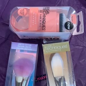 NIB Real Techniques Foundation Blender & Brush plus Blush Brush